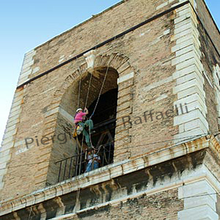 10 io per Ancona