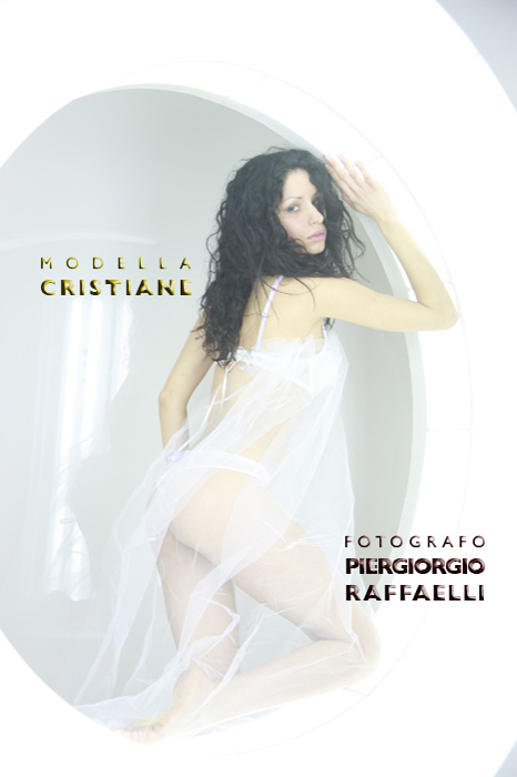 04modelcristianephpi#80004
